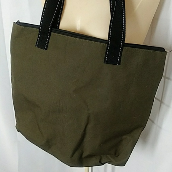 FREE GIFT WITH OF $20 PURCHASE   Large Zipped top tote bag. - Picture 3 of 3
